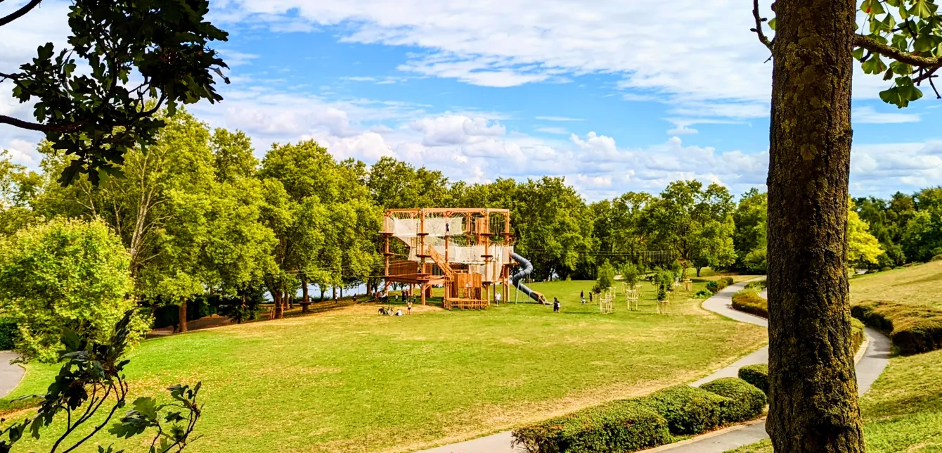 Vue du parc de l'Île de loisirs de Créteil