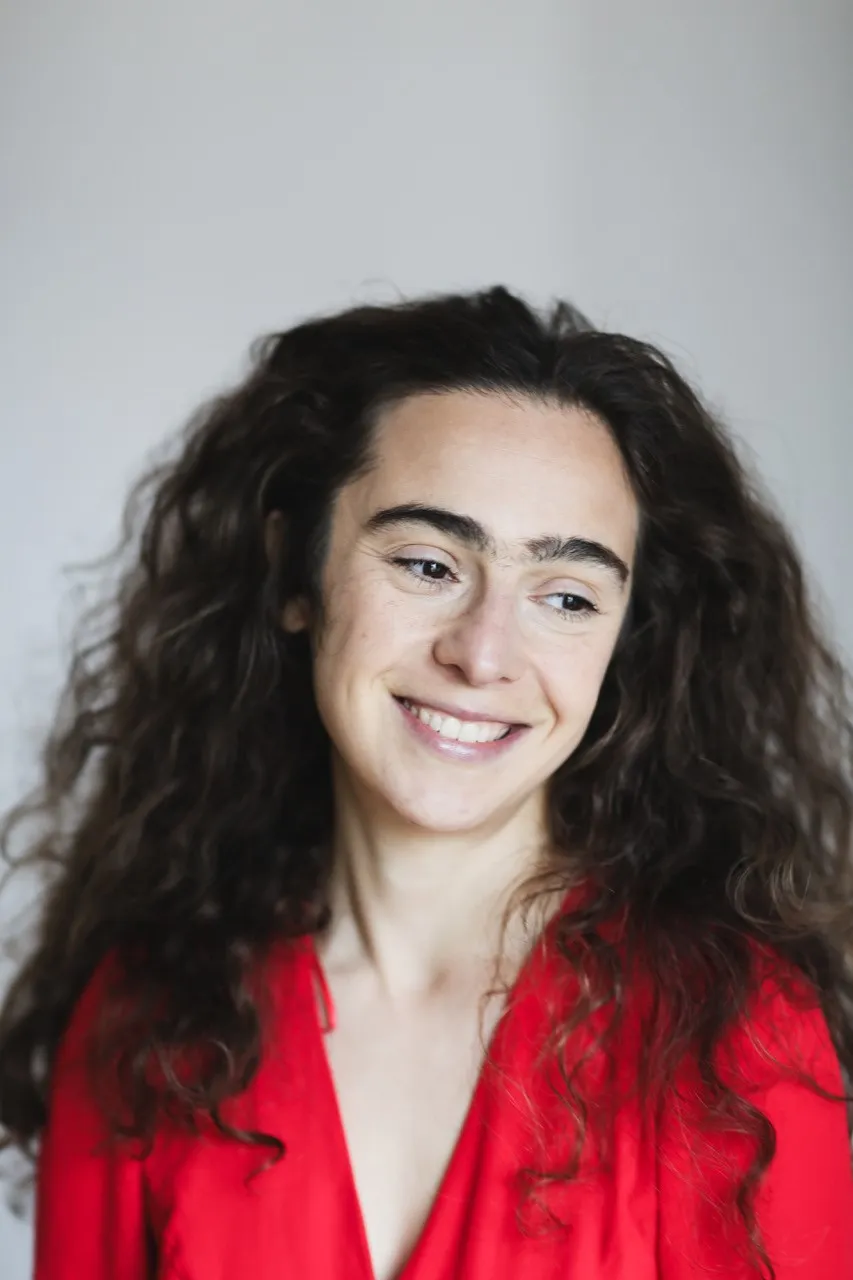 Portrait photo graphique de Zoé Besmond